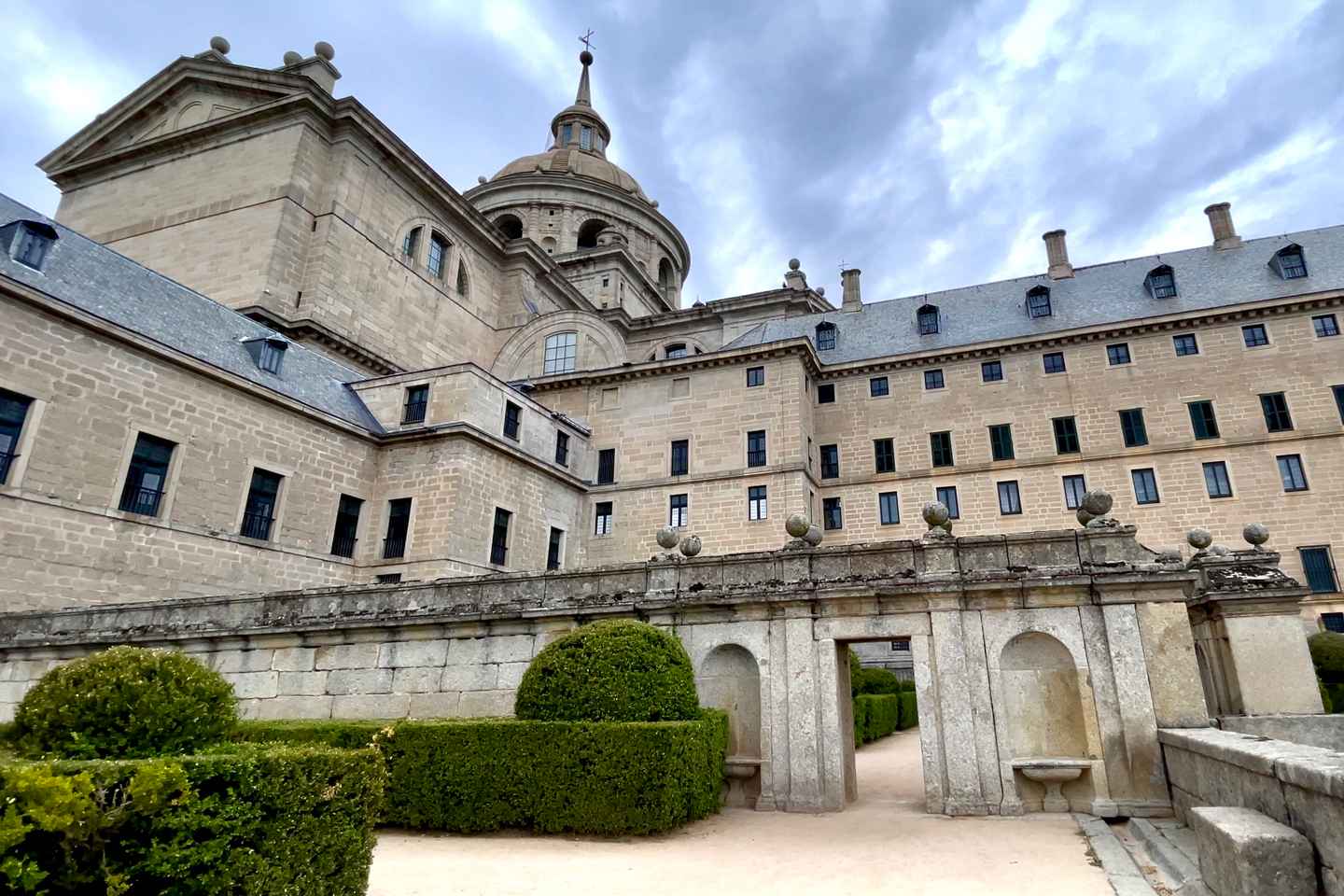 Da Madrid: Monastero Escorial e Valle dei Caduti