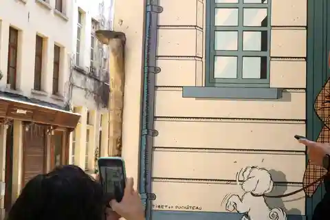 Bruxelles : La visite guidée des murs de la bande dessinée