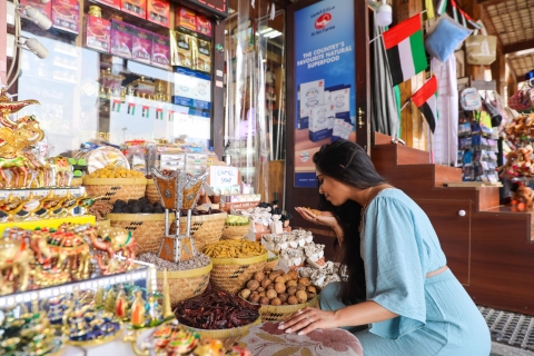 Dubai: rondleiding Oud en Modern met bezoek Blauwe MoskeeGroepsrondleiding in het Italiaans