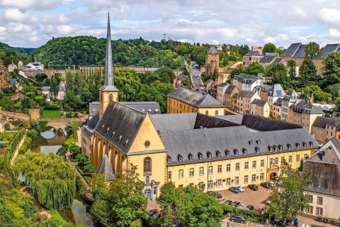 Luxemburgo: tour guiado a pie por la ciudad con catas de vino