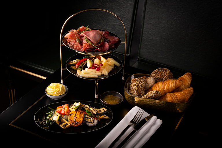 Berlin: Breakfast at Café Wintergarten Südburgenland Menu