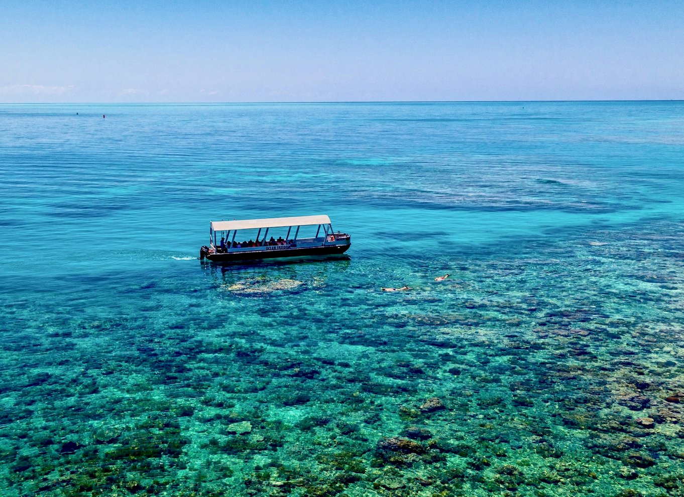 Cairns: Ydre og Coral Cay Snorkel- og dykkerkrydstogt