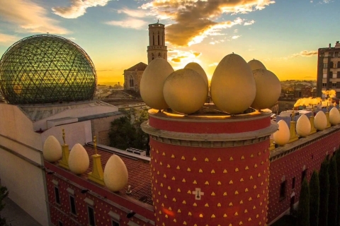 Barcelona: Tagesausflug zum Dalí Theater-Museum in Figueres