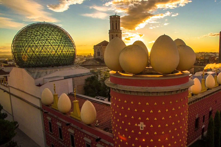 Barcelona: Tagesausflug zum Dalí Theater-Museum in Figueres