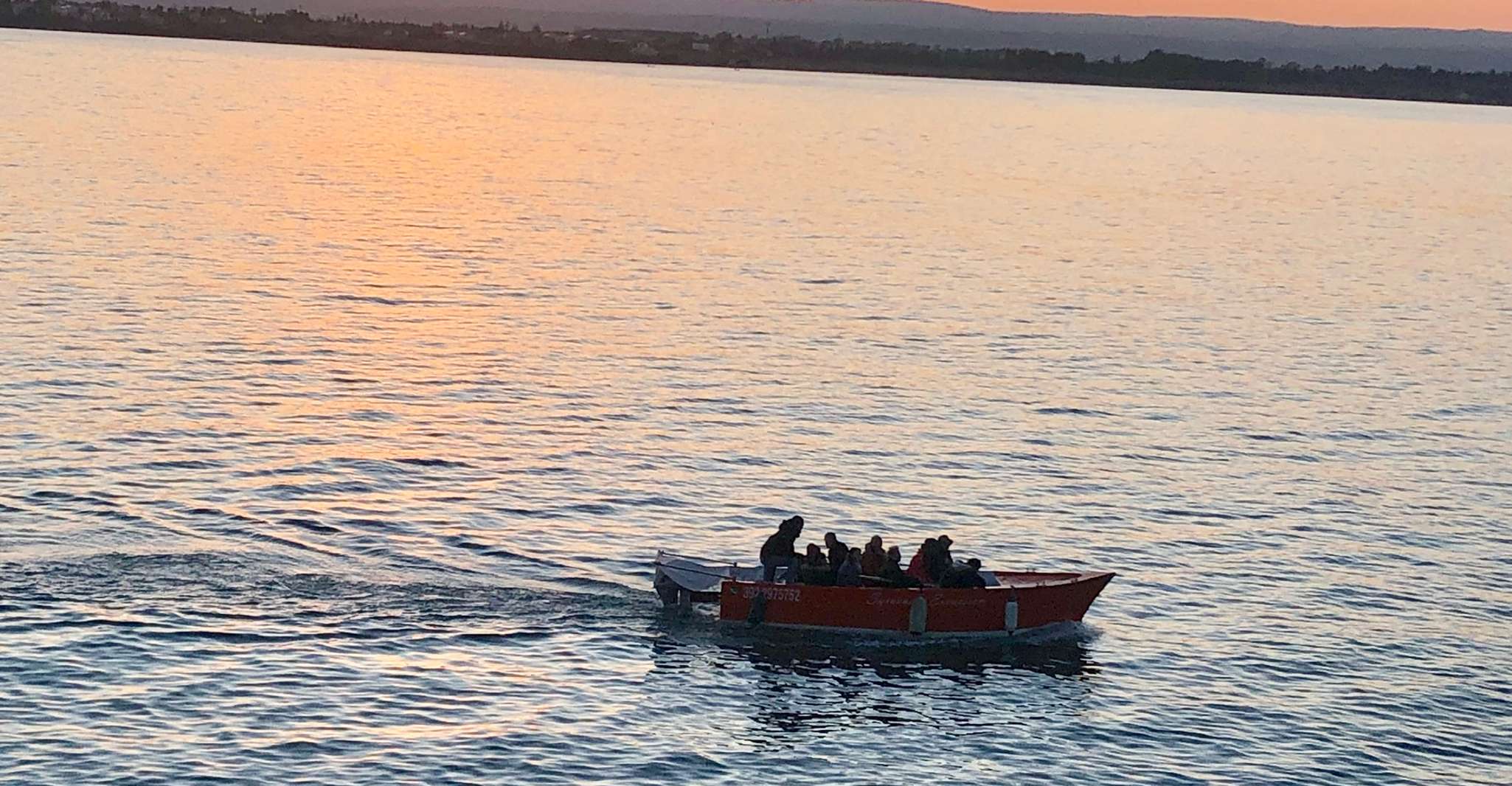 Siraküza, Ortigia Adası ve Deniz Mağaraları Tekne Gezisi - Hizvo