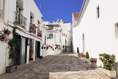 Ab Malaga oder Marbella: Nerja & Frigiliana TagestourAbholung aus Málaga