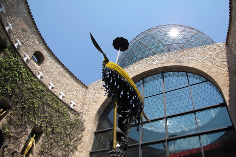 Barcelona: Tagesausflug zum Dalí Theater-Museum in Figueres