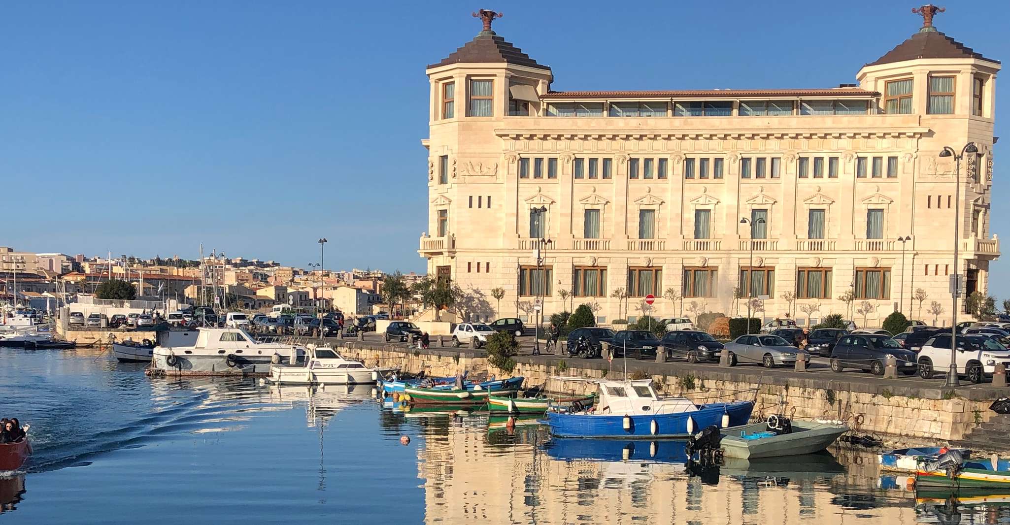 Syracuse, Ortigia Boat Trip with Caves and South Coast - Hizvo