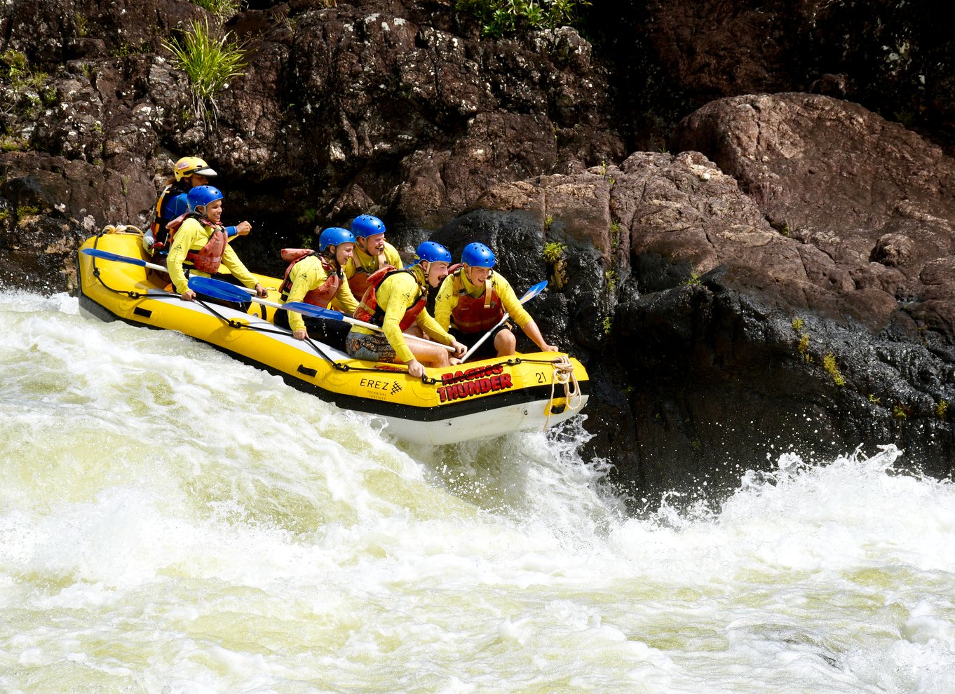 Rafting på Tully-floden: Guidet raftingtur med middag