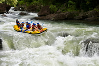 Rafting del río Tully, viaje de rafting guiado con la cena - Housity