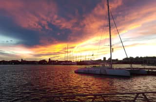 Valencia: Katamaranfahrt mit Sonnenuntergangs-Option