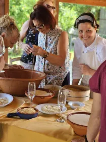 Cagliari: Kochkurs und Weinverkostung
