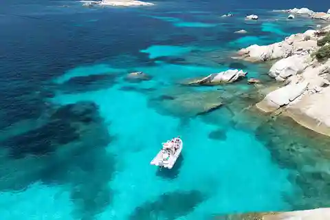 San Teodoro : Excursion en canot pneumatique dans les îles Tavolara et Molara