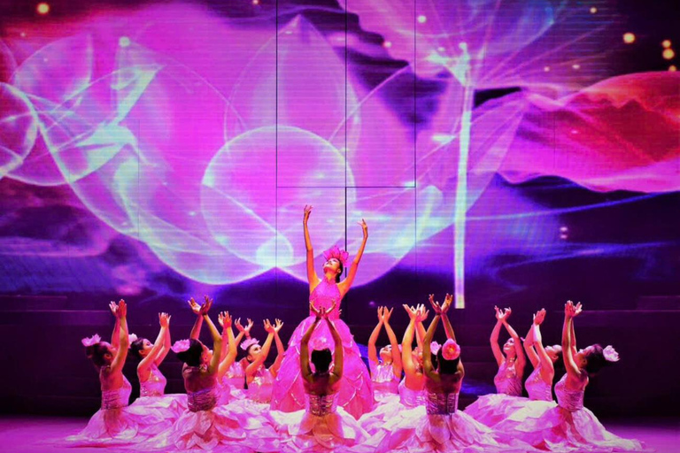 Zachód słońca w Da Nang: wioska Mat, pagoda Nam Sơn i Charming ShowZachód słońca w Da Nang: wioska Mat, pagoda Nam Sơn i uroczy show