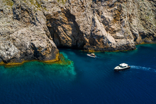 From Split: Blue Cave and Hvar Guided Tour by Luxury Boat