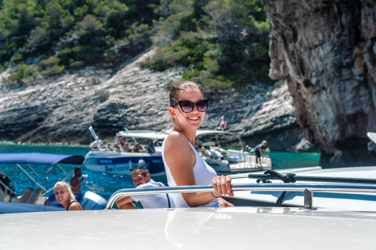 Von Split: Blaue Höhle und Hvar mit dem Luxusboot