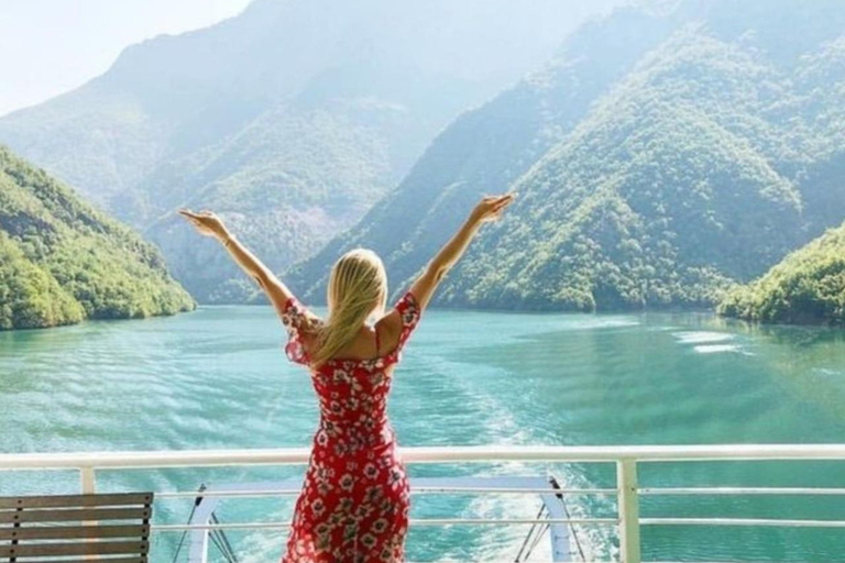 From Tirana: Valbona Valley and Prizren 2 Day Tour German-speaking