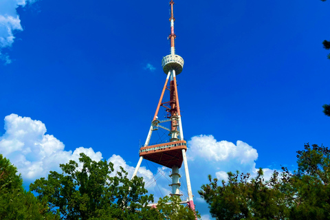 Tbilisi: Urban Hotspots Guidad tur med linbana och bergbana