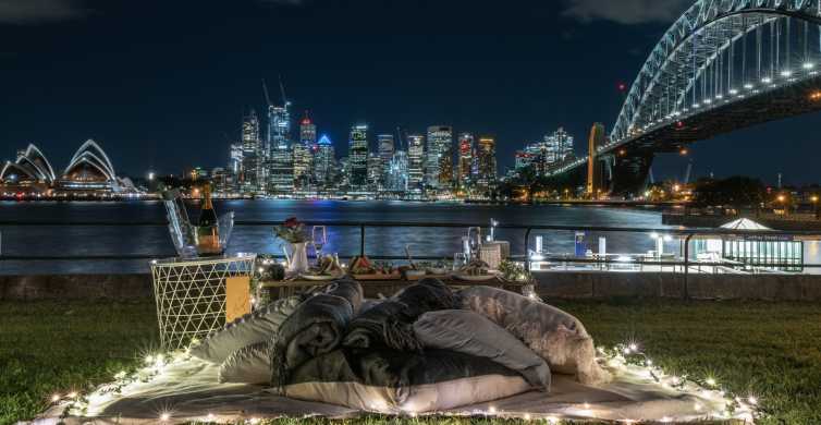 Kirribilli Private Picnic for 2 with Sydney Harbor Views