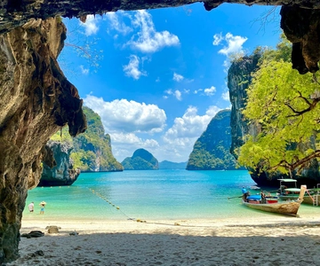 Krabi: Hong Island Longtail Boat & Kayak Tour w Buffet Lunch