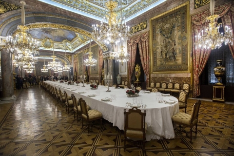 Madrid: Geführte Tour durch den Königspalast und das Prado-MuseumZweisprachig, Englisch bevorzugt