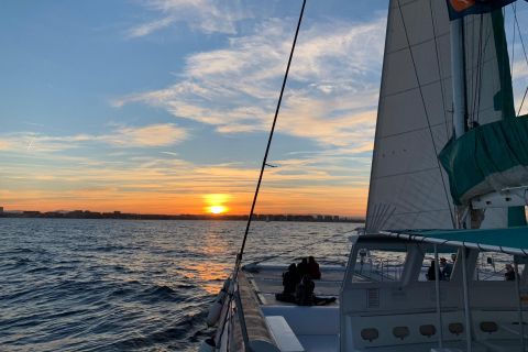 Altea: crociera in catamarano al tramonto con spumante