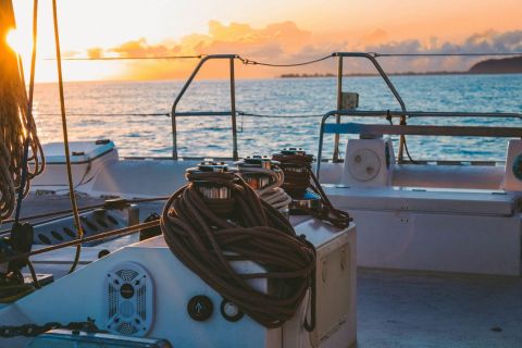 Calpe: crociera in catamarano a vela al tramonto con spumante
