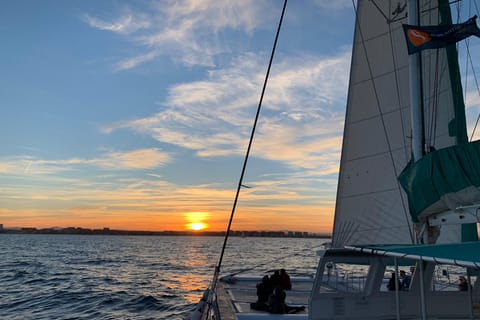 Calpe: Sunset Sailing Catamaran Cruise with Sparkling Wine