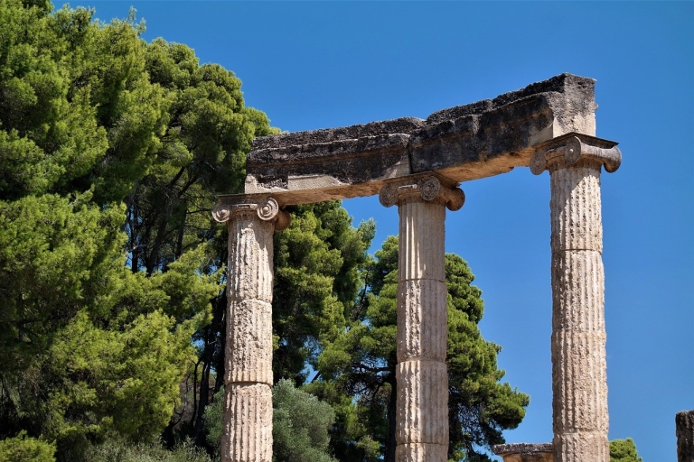 Desde Atenas: tour privado de 6 días del Peloponeso a MeteoraAlojamiento en Hoteles de 3 Estrellas