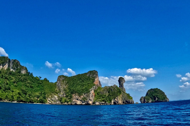 Krabi: Tour por las 4 islas en barco de cola largaPunto de encuentro en la playa de Railay