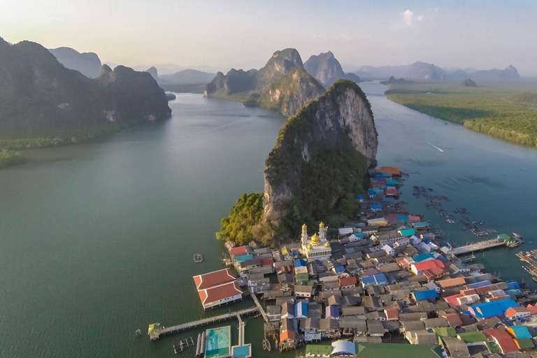 Desde Phuket: isla de James Bond y recorrido en canoa en bote de cola largaTour en grupo: recogida en Pa Tong, Choeng Thale, Karon y Mai Khao