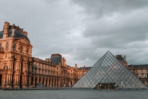 Parijs: privérondleiding zonder wachtrijen Orsay en Louvre Museum