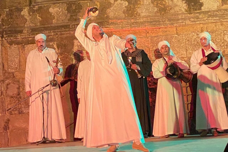 Le Caire : spectacle de la troupe de danse Tanoura du patrimoine égyptien