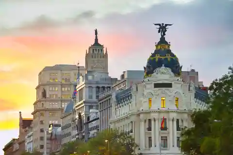 Madrid: El Retiro Park & City Sightseeing Audio Tour