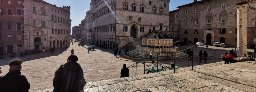 Perugia: tour del centro storico, Piazza IV Novembre