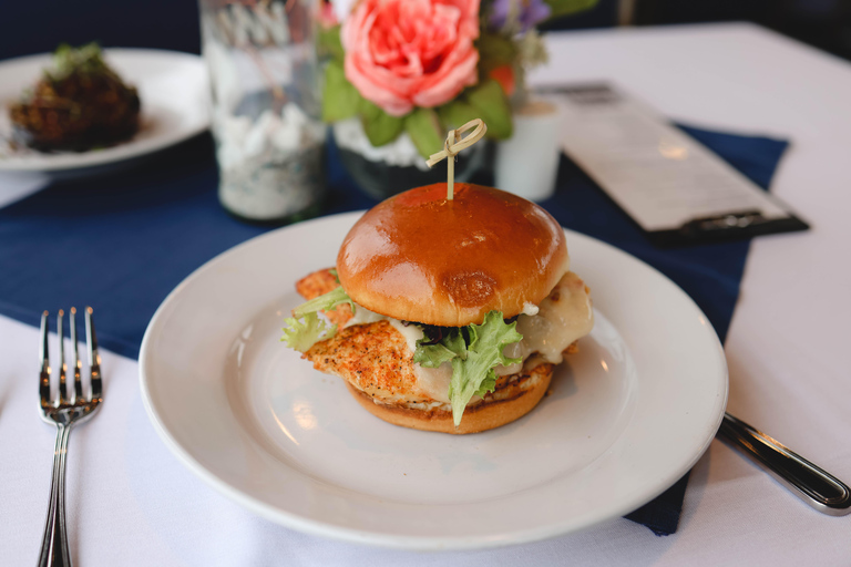Water2Wine: Columbia River Cruise with Lunch