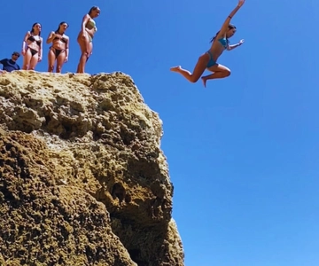 From Faro: Adventure Express Tour - Cliff Jump & Beach