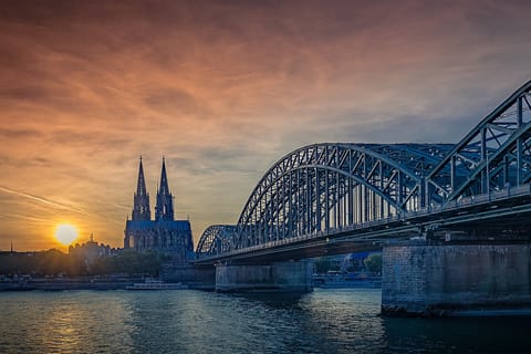 From Brussels: Tour of Cologne and Postcard Town of Monschau