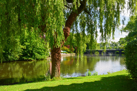 Bruges Uncovered: Walking Tour & Canal Boat Experience Walking tour in English