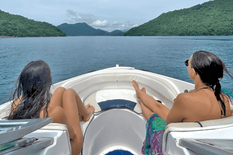 Tour privato in motoscafo delle isole idilliache a ParatyParaty: tour privato in motoscafo delle isole idilliache