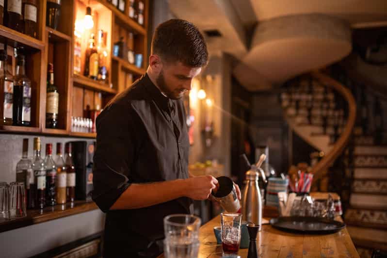 Savannah True Crime Pub Crawl GetYourGuide