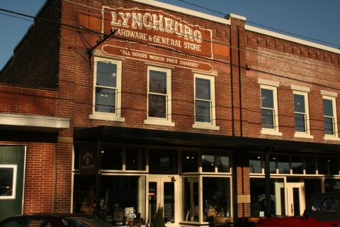 Von Nashville aus: Lynchburg Jack Daniel's Distillery Tour