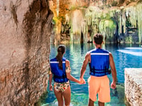 Cancun & Rivera Maya, Xcaret Plus & Chichen Itzá Combo de 2 días - Hizvo