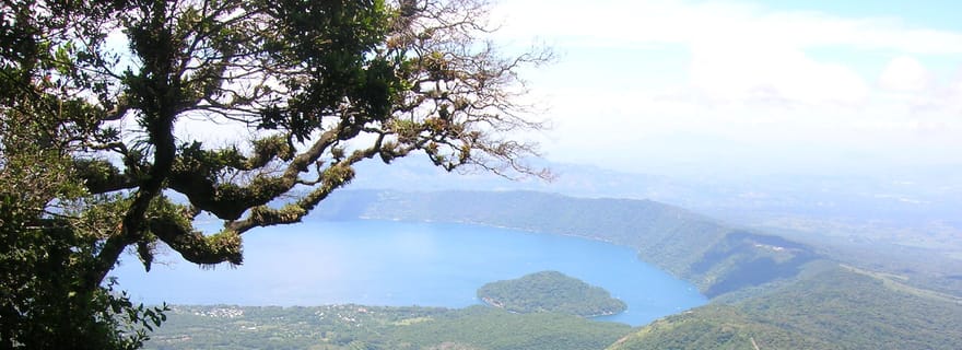 El Salvador : parc national de Cerro Verde et lac Coatepeque