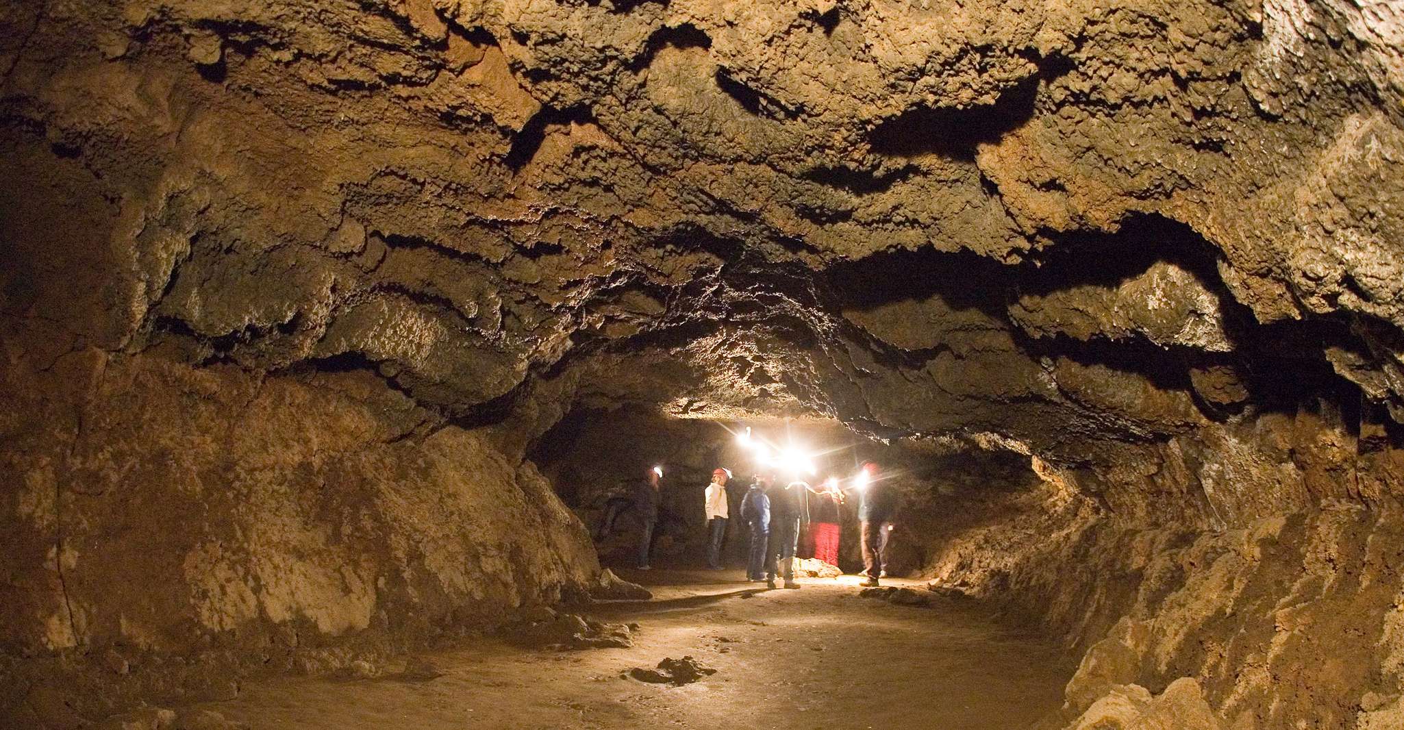 Bend, Starlight Cave Walking Tour with Dessert and A Drink - Housity