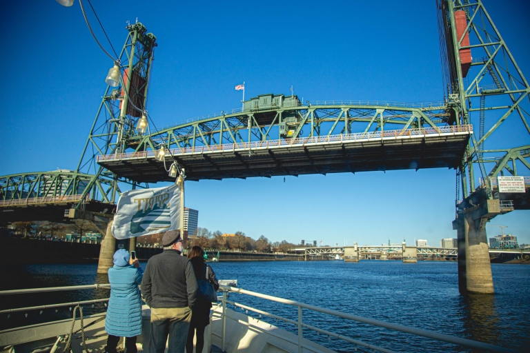 Portland: 2 Hour Lunch Cruise Through Downtown