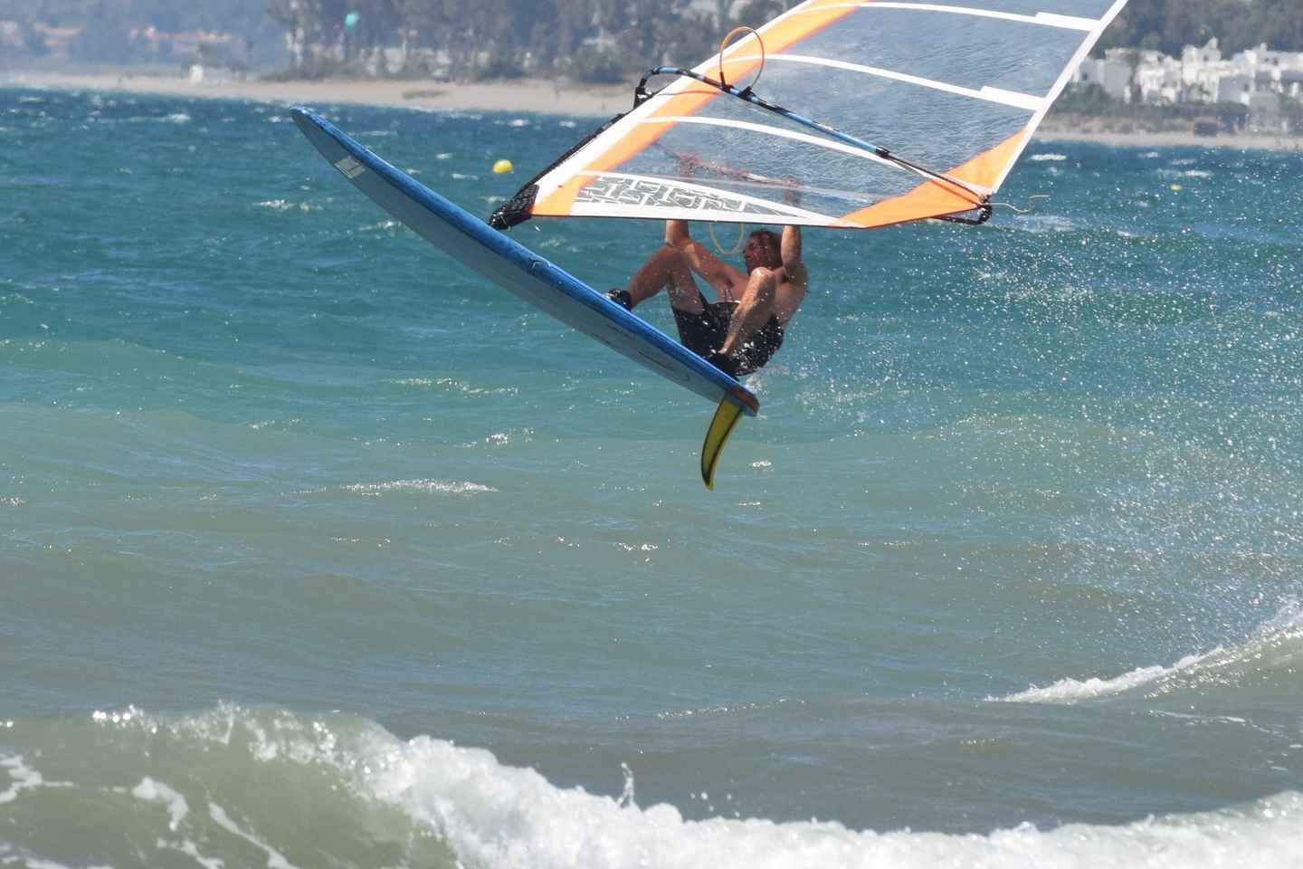 Mariehamn, Åland: Beginner Class Dynamic Windsurfing