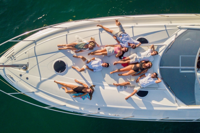 Algarve: Private Yacht Rental Full Day Cruise 7h