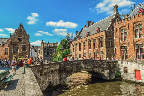 Bruges Uncovered: Walking Tour & Canal Boat Experience Walking tour in English