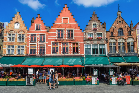 Bruges Uncovered: Walking Tour & Canal Boat Experience Walking tour in English